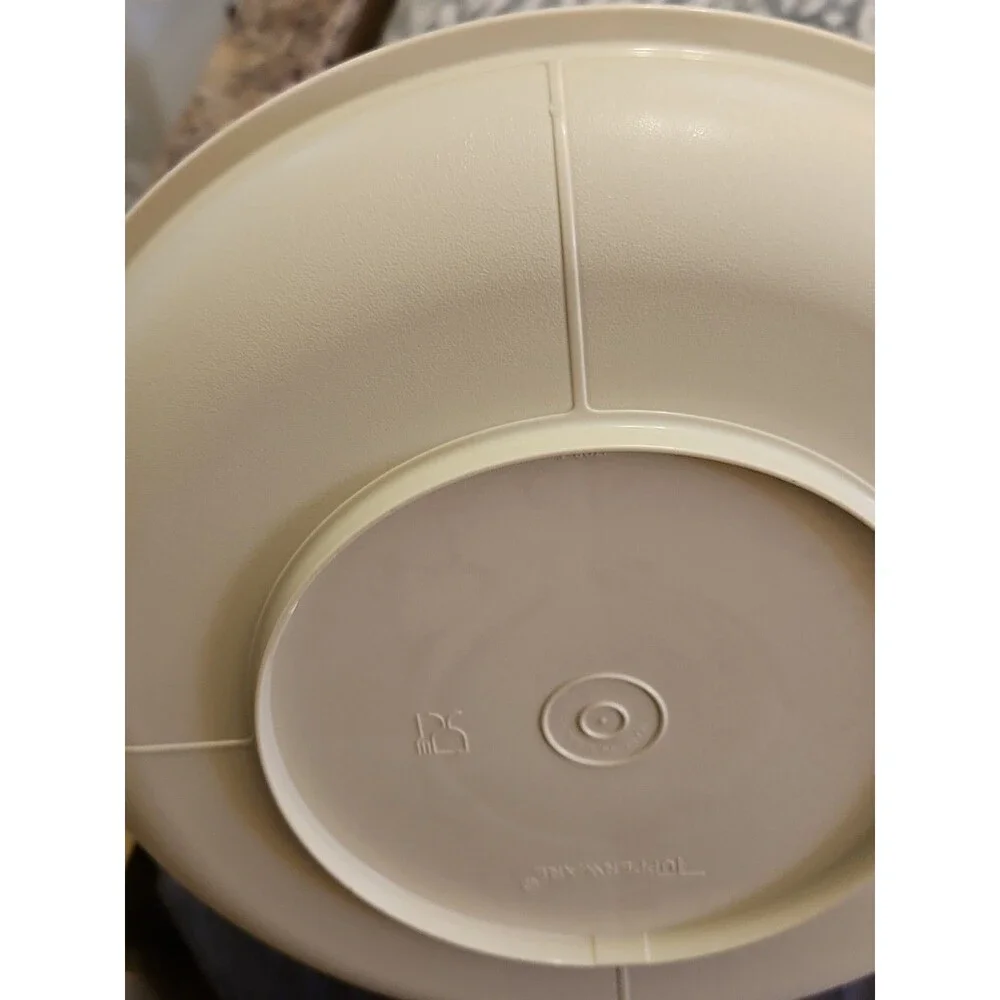Tupperware very good